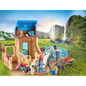PLAY HORSES- STALLA CON RECINTO