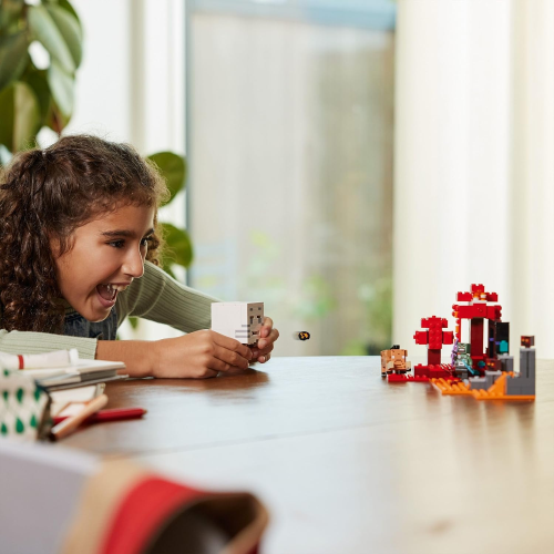 MINECRAFT- AGGUATO NEL PORTALE DEL NETHER