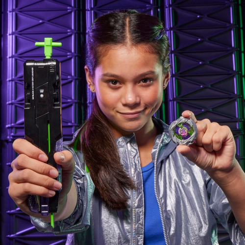 BEYBLADE - VICTORY GRIP LAUNCHER 