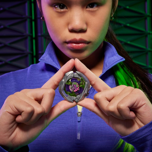 BEYBLADE - VICTORY GRIP LAUNCHER 