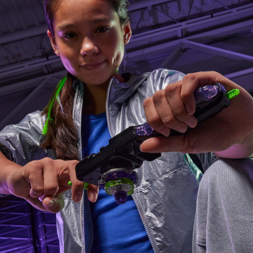 BEYBLADE - VICTORY GRIP LAUNCHER 