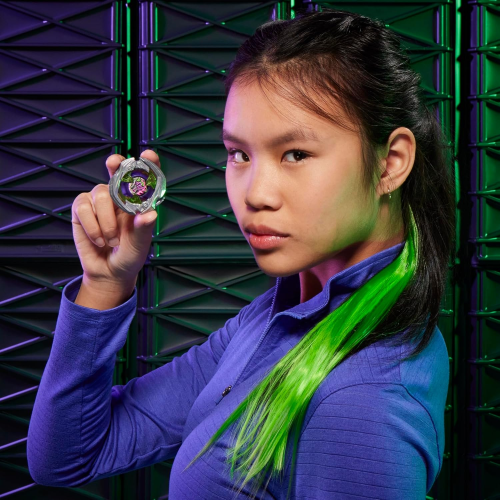 BEYBLADE - VICTORY GRIP LAUNCHER 