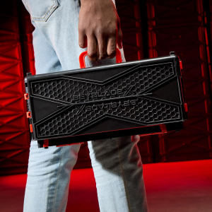 BEYBLADE - BEY STADIUM CLASH AND CARRY