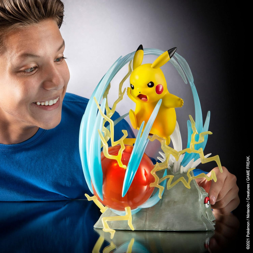 POKEMON - STATUE DELUXE 33 CM- PIKACHU