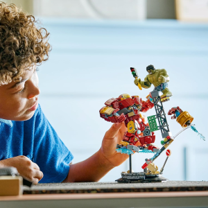 MARVEL LEGO - BATTAGLIA EPICA HULKBUSTER 